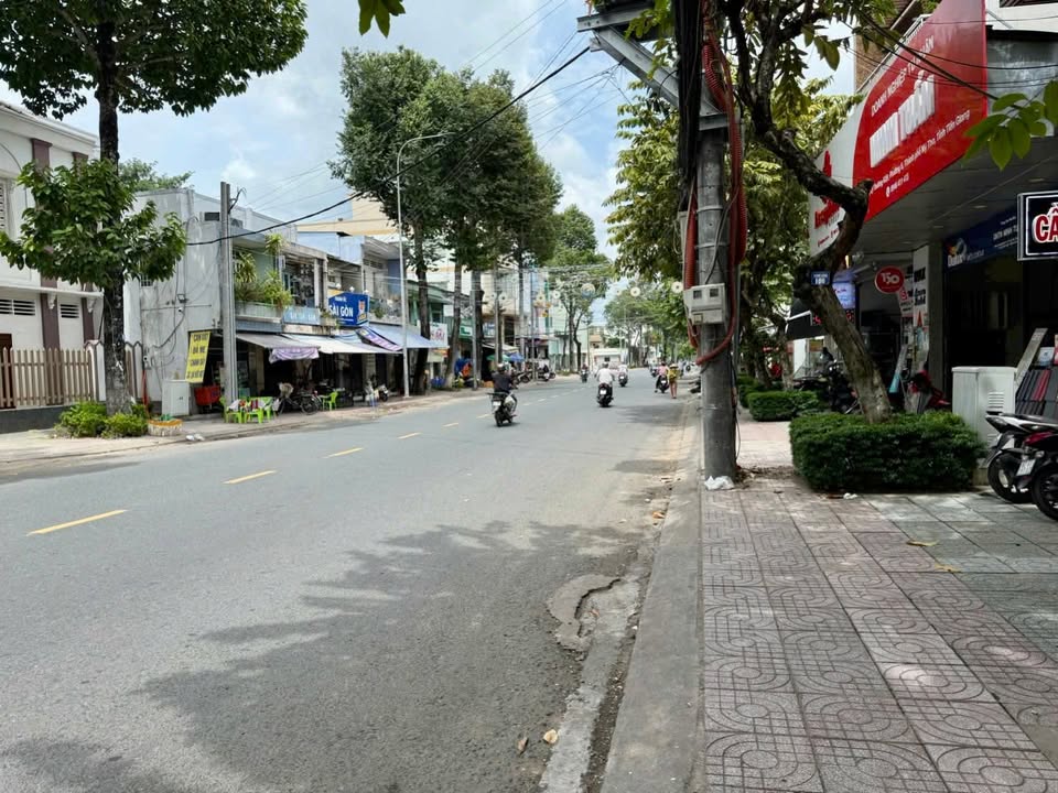 Cho thuê mặt bằng mặt tiền đường Lý Thường Kiệt 200m² - Phù hợp kinh doanh lâu dài!