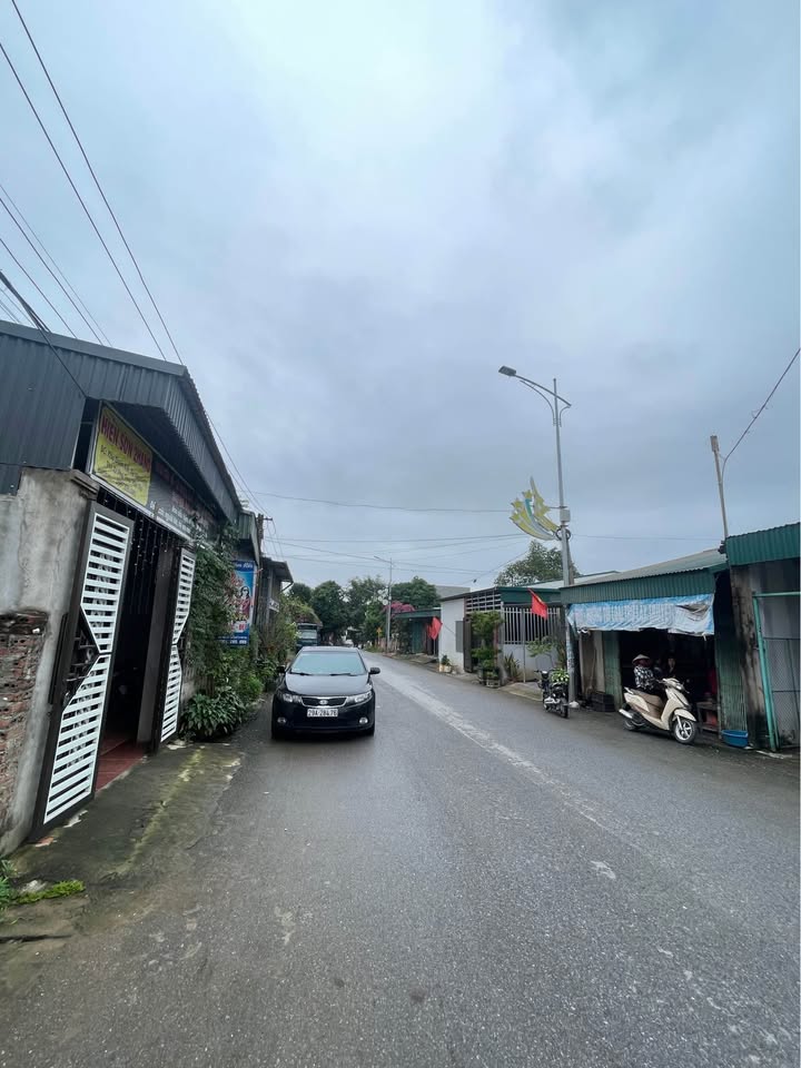 Đất nền Phú Thọ 114m² giá 2 tỷ - Vị trí đắc địa, sổ hồng chính chủ!