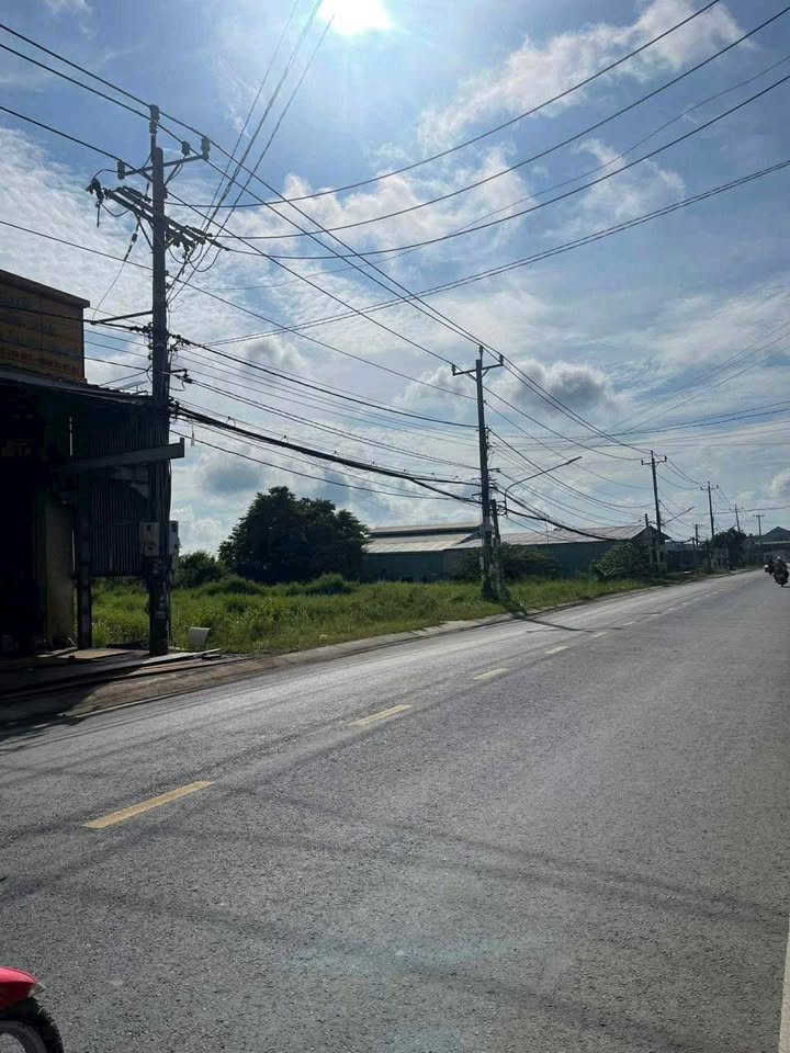 Đất mặt tiền Quốc lộ 57C, Thị Trấn Ba Tri, 305m² giá 5.85 tỷ - Cơ hội đầu tư hấp dẫn!