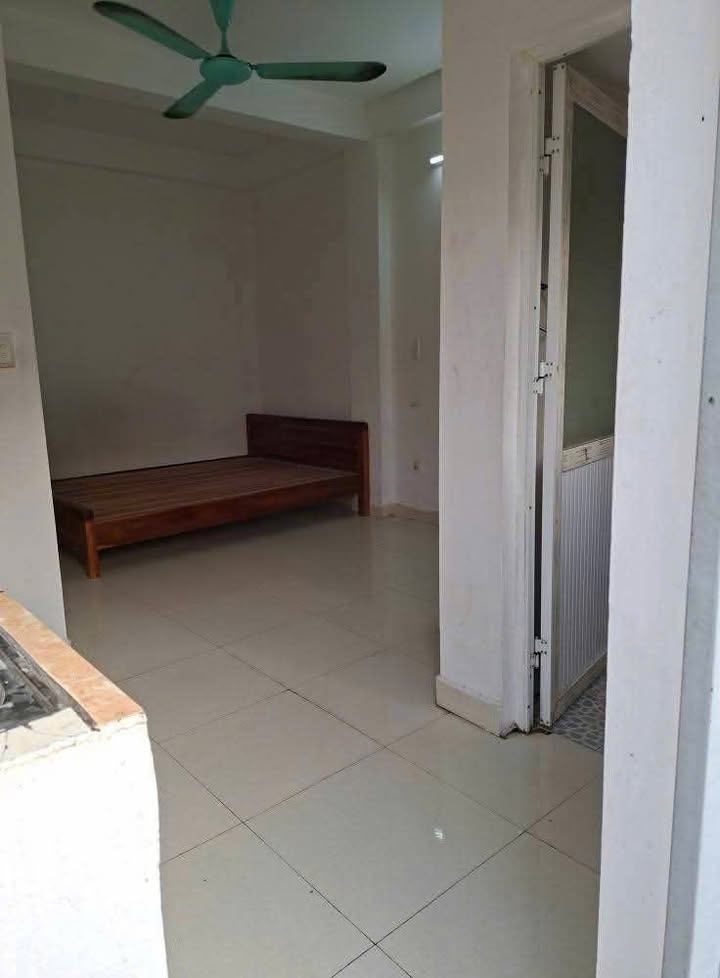 Phòng studio cho thuê tại ngõ 185 Hồng Đô, 25m² chỉ 2.9 triệu - Không thể bỏ lỡ!