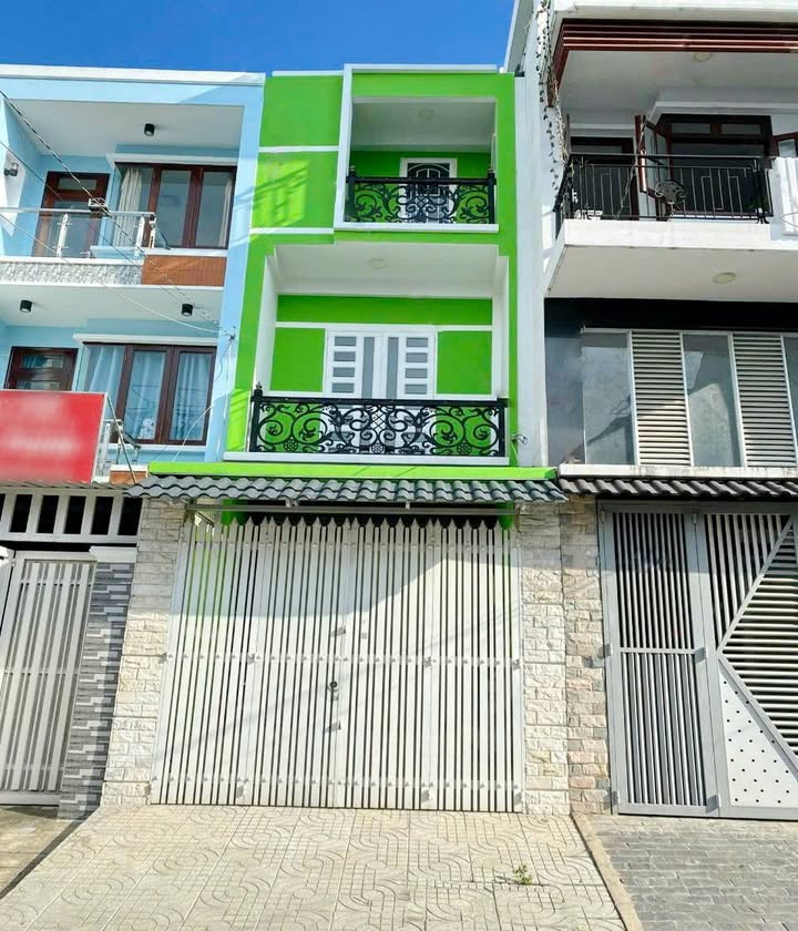 Nhà 3 tầng mặt tiền Đường Số, Tân Quy, Quận 7 - Giá chỉ 12.9 tỷ!