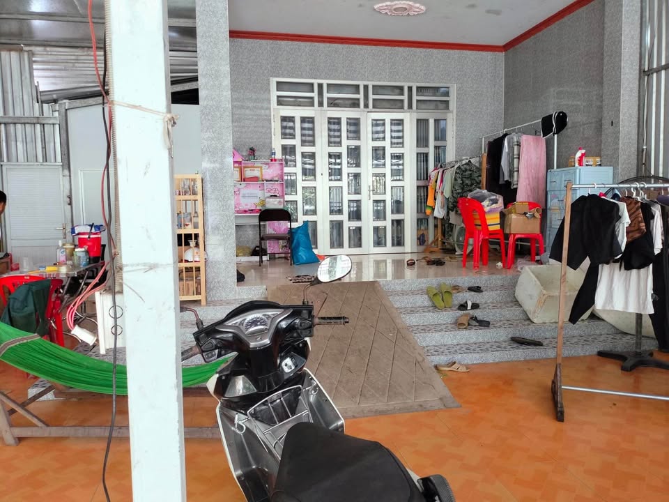 Nhà mặt tiền kinh doanh xã Quới Thành 552.4m² giá 2 tỷ - Cơ hội đầu tư tuyệt vời!