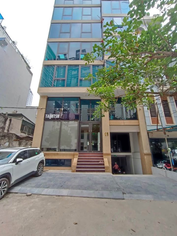 Văn phòng cho thuê tại 21 Lê Văn Lương, Nhân Chính, Thanh Xuân 120m² chỉ 29 triệu/tháng - Không thể bỏ lỡ!