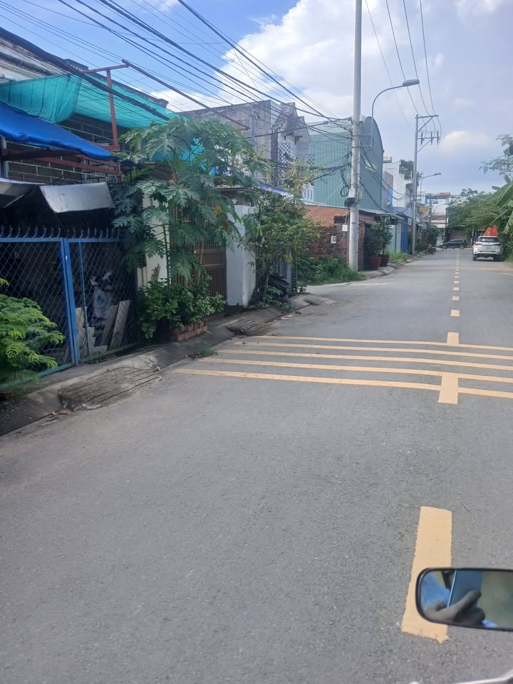 Nhà hẻm xe hơi khu phố Tam Đa, phường Long Trường, Q9 diện tích 60m² giá 3.5 tỷ - Sẵn sàng vào ở ngay!