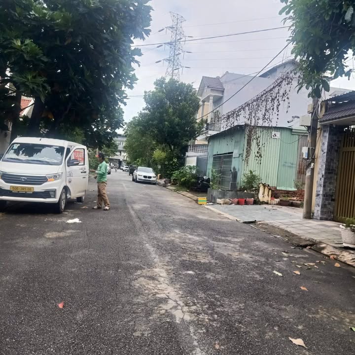 Đất nền Thủ Đức 120m² giá 13.8 tỷ - Mặt tiền đường 15m, gần ga Metro!