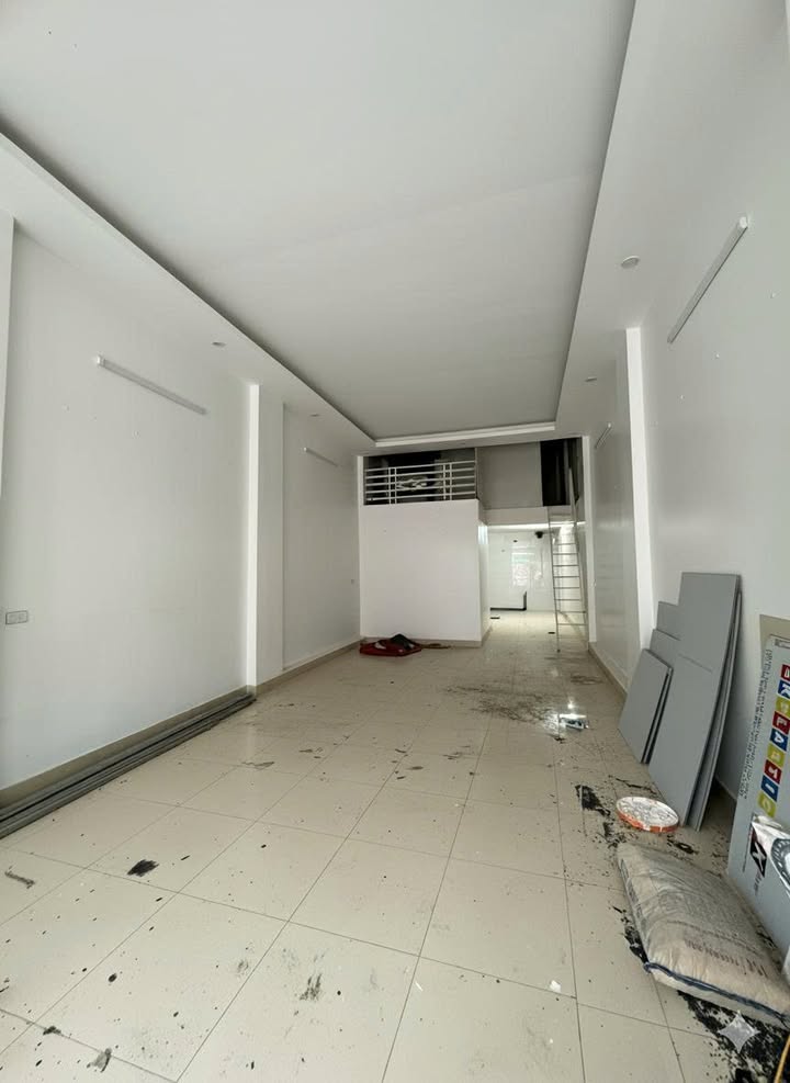 Cho thuê mặt bằng 1 tầng ở phường Kinh Bắc, Bắc Ninh - Địa điểm lý tưởng cho văn phòng và spa!