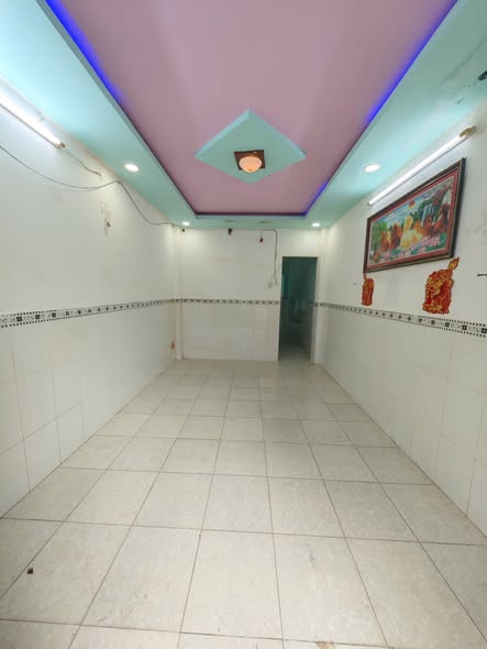 Nhà cho thuê hẻm xe hơi P16 Q8 3m² giá 8 triệu - Sơn mới, vào ở ngay!