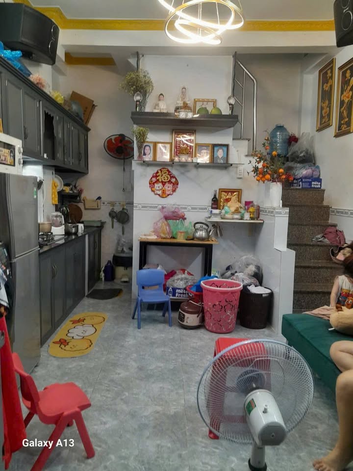 Nhà bán Phường 15 Quận 8 19m² giá 1.68 tỷ - Chính chủ, thương lượng tốt!