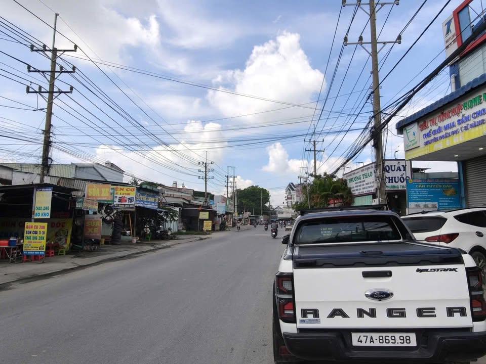 Nhà xưởng Thuận An 879m² giá 22 tỷ - Bán gấp, chính chủ!