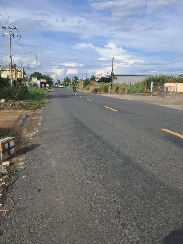 Nhà mặt tiền Võ Văn Kiệt, xã Thanh Bình, 360m² giá 2.5 tỷ - Vị trí kinh doanh đắc địa!