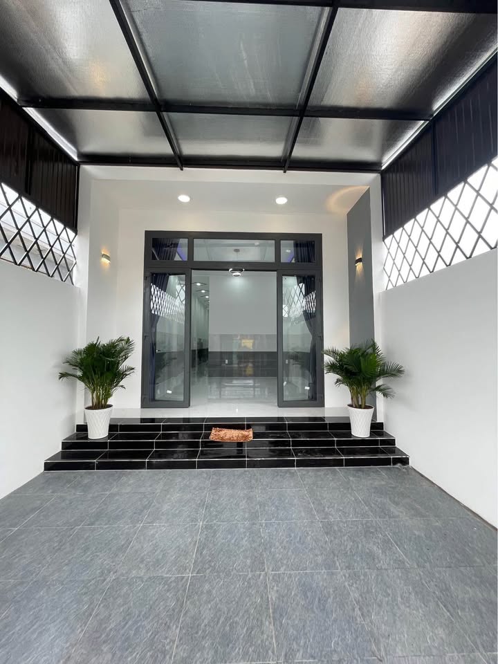 Nhà riêng Ninh Thạnh, Tây Ninh 125m² giá 1.49 tỷ - Đẹp hoàn thiện, gần chợ