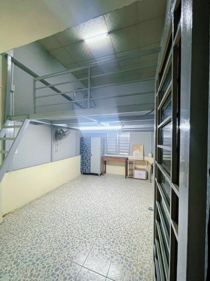 Phòng cho thuê tại 158 Hòa Hưng, Quận 10 - Giá chỉ 3.6 triệu