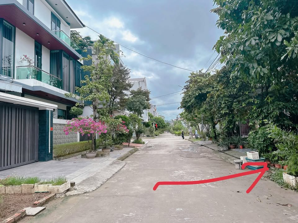 Nhà bán Dữu Lâu, Việt Trì 90m² chỉ 4 tỷ - Gần công an và bệnh viện!