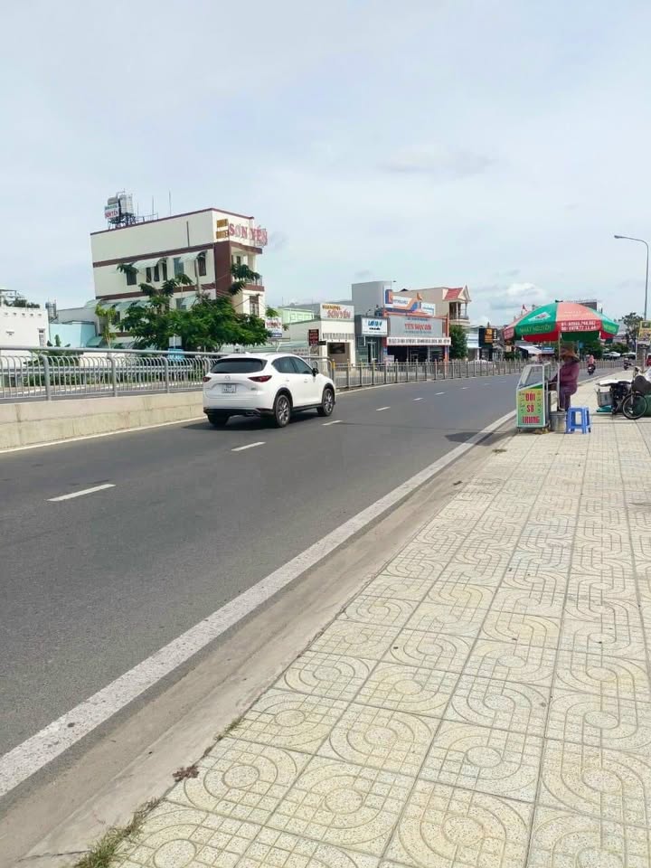 Bán lô FrontHouse mặt tiền đường 19/4, Phường Hàm Thắng 137m² - Vị trí đắc địa cho kinh doanh!