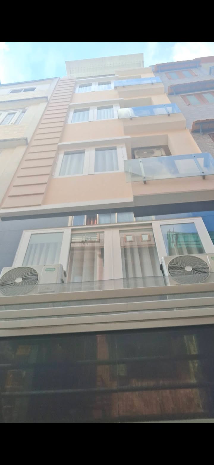 Nhà gần hẻm ô tô Lê Văn Sỹ, Quận 3, 27m² giá 7.2 tỷ - Thiết kế hiện đại, dọn vào ở ngay!