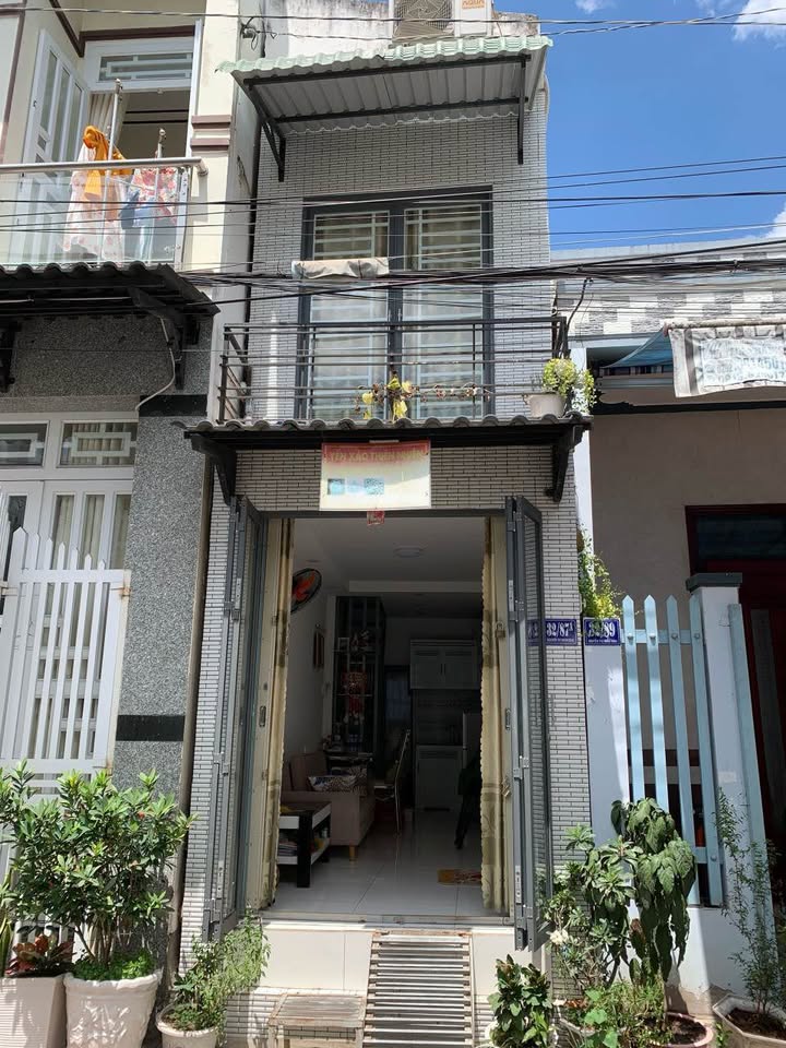 Nhà 1 Trệt 1 Lầu Hẻm 72B Nguyễn Thị Minh Khai 22.8m² giá 1.67 tỷ - Gần Bệnh Viện và Chợ Tân An!