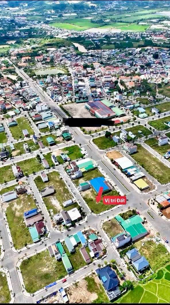 Đất nền lô góc 2 mặt tiền ngã 4 - Khu đô thị mới Đinh Văn, Lâm Hà 260m² giá 4.7 tỷ - Cơ hội đầu tư tuyệt vời!