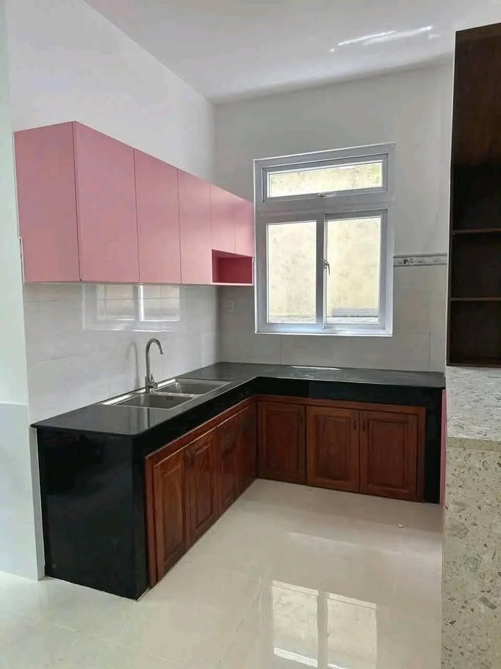 Nhà nguyên căn đường Nam Hồ Đà Lạt 3PN giá 10 triệu - Nhà mới đẹp, đầy đủ tiện nghi!