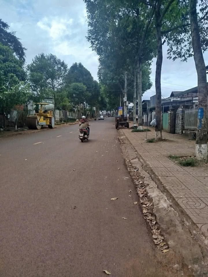 Đất nền Buôn Hồ 145m² giá 3 tỷ - Mặt tiền Phạm Văn Đồng sầm uất!