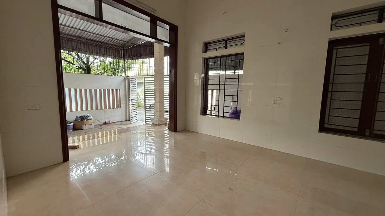 Nhà 2 tầng kiên cố tại Thành Sen, Hà Tĩnh, 137m² chỉ 3.8 tỷ - Đường rộng ô tô thoải mái!