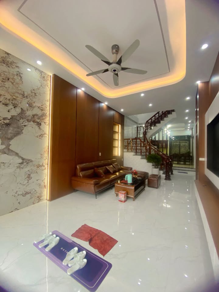 Nhà đẹp 4 tầng tại KĐT Kỳ Bá, Thái Bình 70m² - Chính chủ bán gấp!