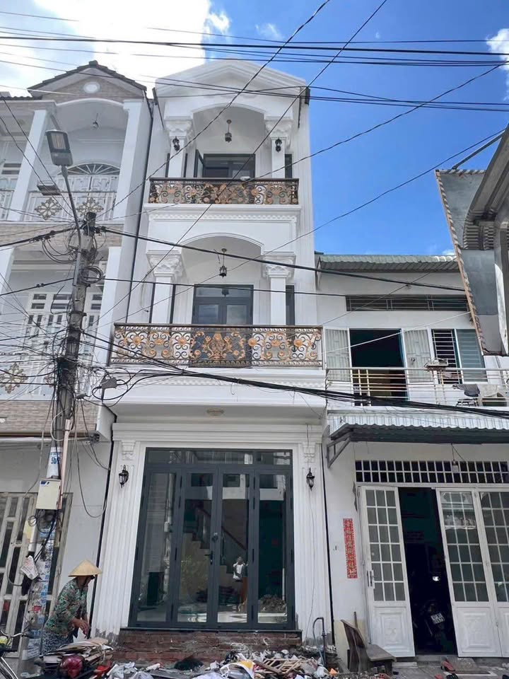 Nhà 1 Trệt 2 Lầu - KDC Thới Nhựt 1, 40m² giá 4.35 tỷ - Đầu tư sinh lời ngay!