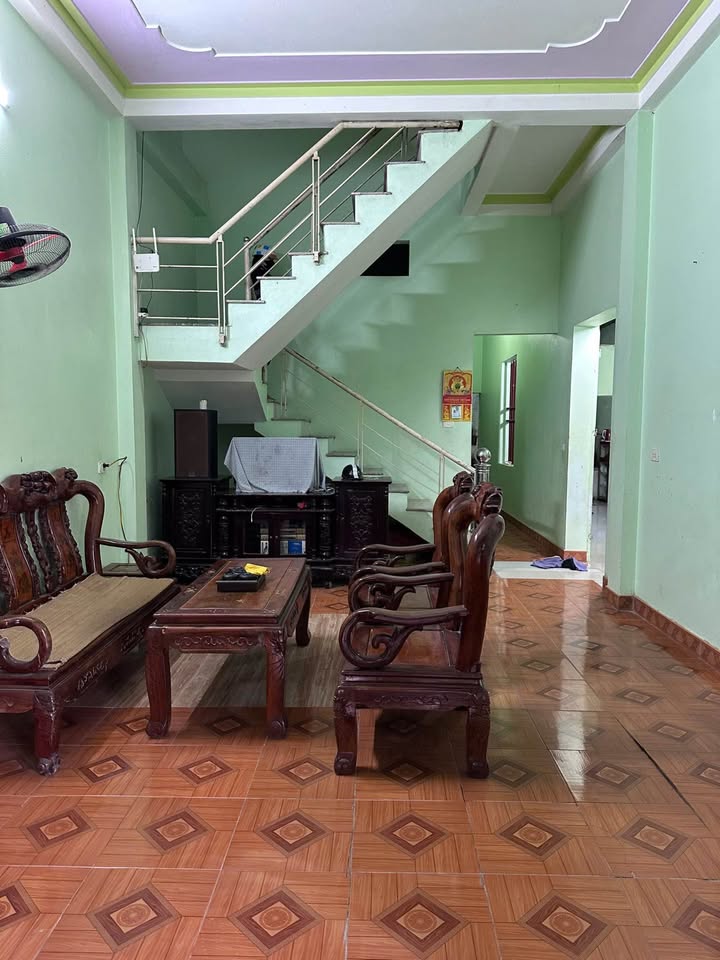 Nhà Đầu Ve 127m², 2 Tầng, 2 tỷ - Đường Ô Tô Tránh Nhau Tại Quảng Thành