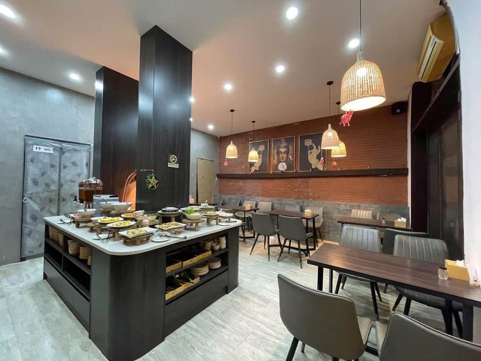 Cho thuê mặt bằng kinh doanh mặt phố Tây Sơn, Đống Đa 120m² - Khu vực sôi động, đông khách!