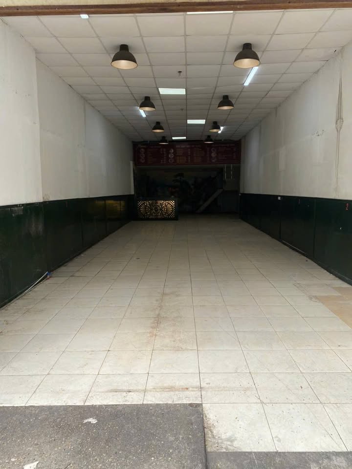 Mặt bằng kinh doanh Nguyễn Văn Cừ 100m² giá 25 triệu - Phù hợp mọi loại hình kinh doanh!