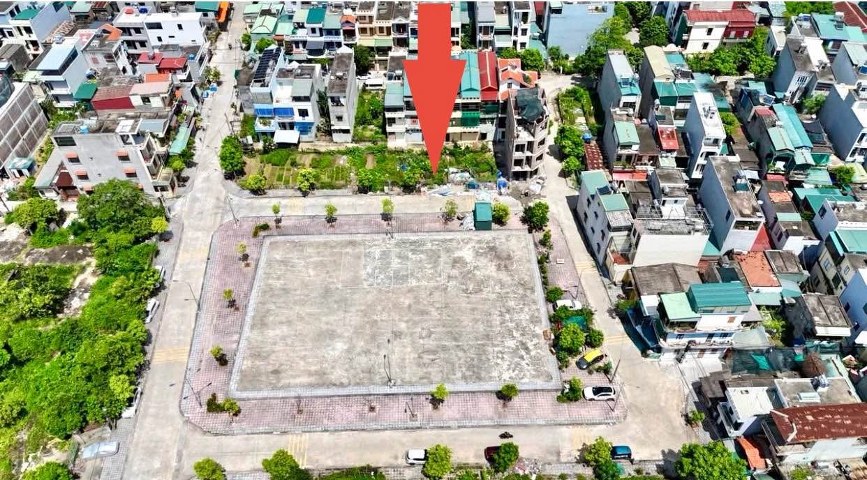 Đất nền Trần Lãm, Thái Bình 60m² giá 3 tỷ - Sổ đỏ chính chủ, view sân bóng thoáng mát!