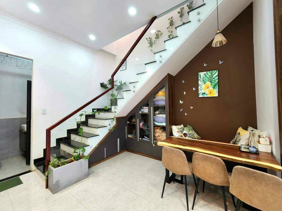 Nhà cho thuê hẻm Đinh Tiên Hoàng, Tự An, BMT 75m² giá 10 triệu - Chỉ việc xách vali vào ở!