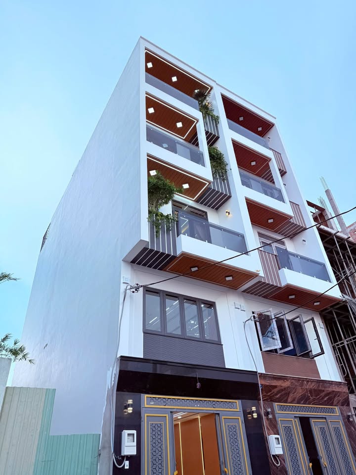 FrontHouse Lê Trọng Tấn 68m² giá 9.9 tỷ - Nhà đầy đủ nội thất, thang máy sang trọng!