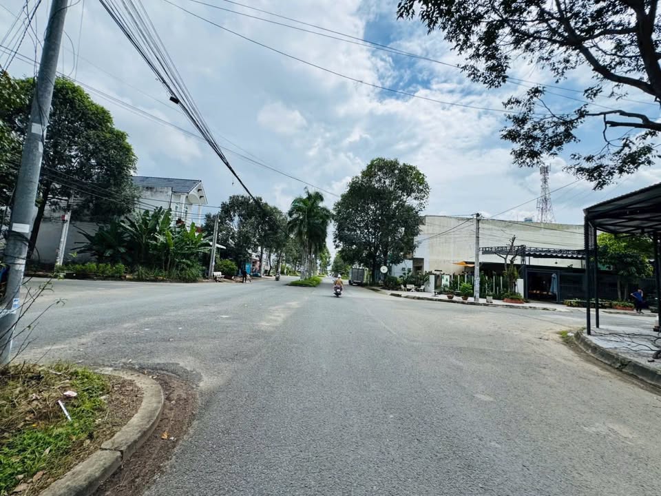 Đất nền KDC Diệu Hiền Cần Thơ 100m² giá 3.1 tỷ - Vị trí đắc địa, sổ hồng chính chủ!