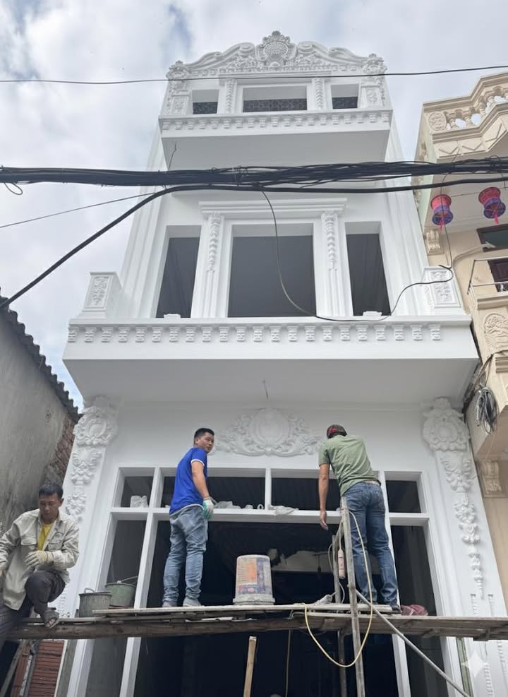 Nhà 3 tầng phường Bắc Giang 70m² giá 4 tỷ - Ô tô đỗ cửa