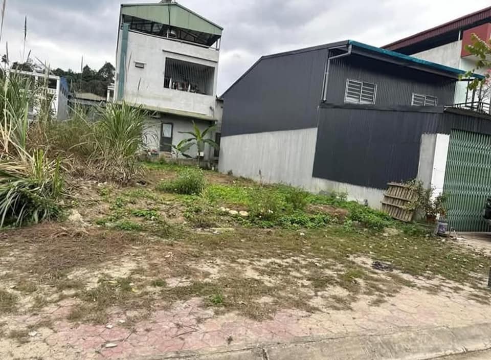 Đất nền tái định cư Vạn Hoà N4 138.75m² giá 2.26 tỷ - Hướng Tây Nam, tiềm năng sinh lời!