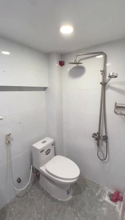 Nhà nhỏ Linh Chiểu Thủ Đức 16m² giá 2.3 tỷ - Sổ hồng chính chủ, full nội thất!