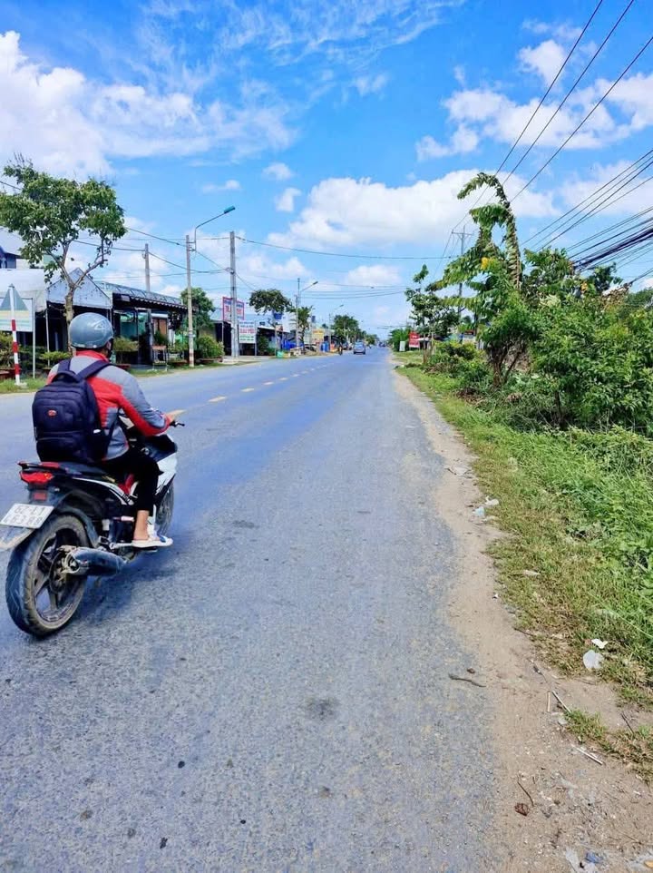 Đất mặt tiền đường ĐT835, xã Rạch Kiến, 220m², giá 5 tỷ - Cơ hội đầu tư hấp dẫn!