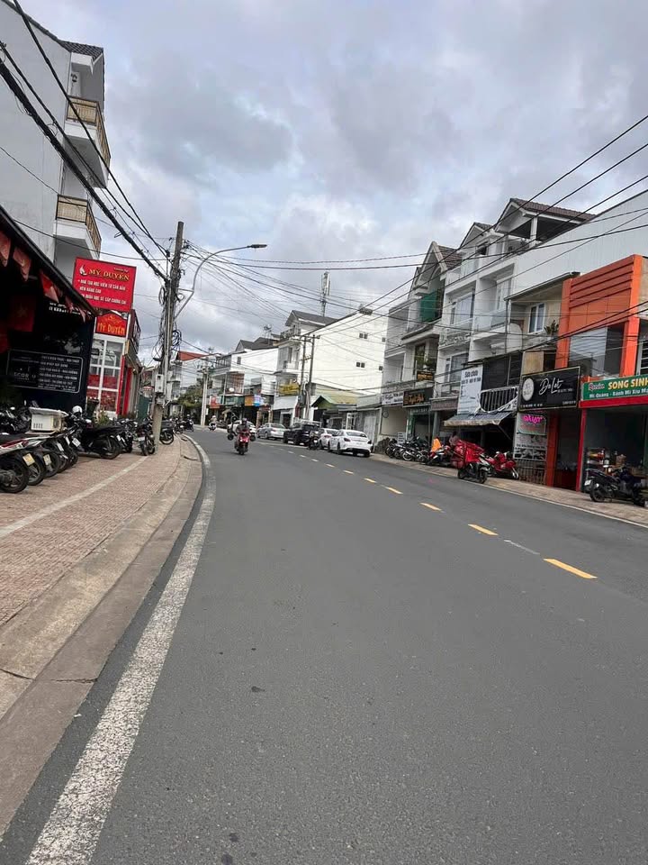 Nhà mặt tiền Ngô Quyền, Đà Lạt 82m² giá 13.2 tỷ - Đầu tư sinh lời ngay!