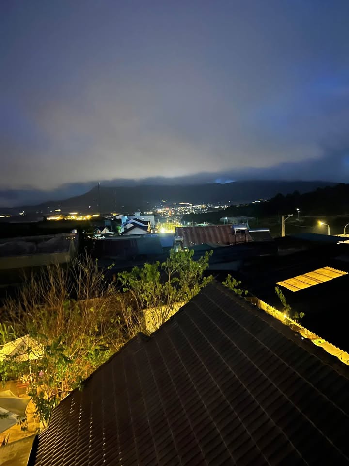 Khách sạn căn hộ Xô Viết Nghệ Tĩnh Đà Lạt 12 phòng - Cho thuê 40 triệu/tháng