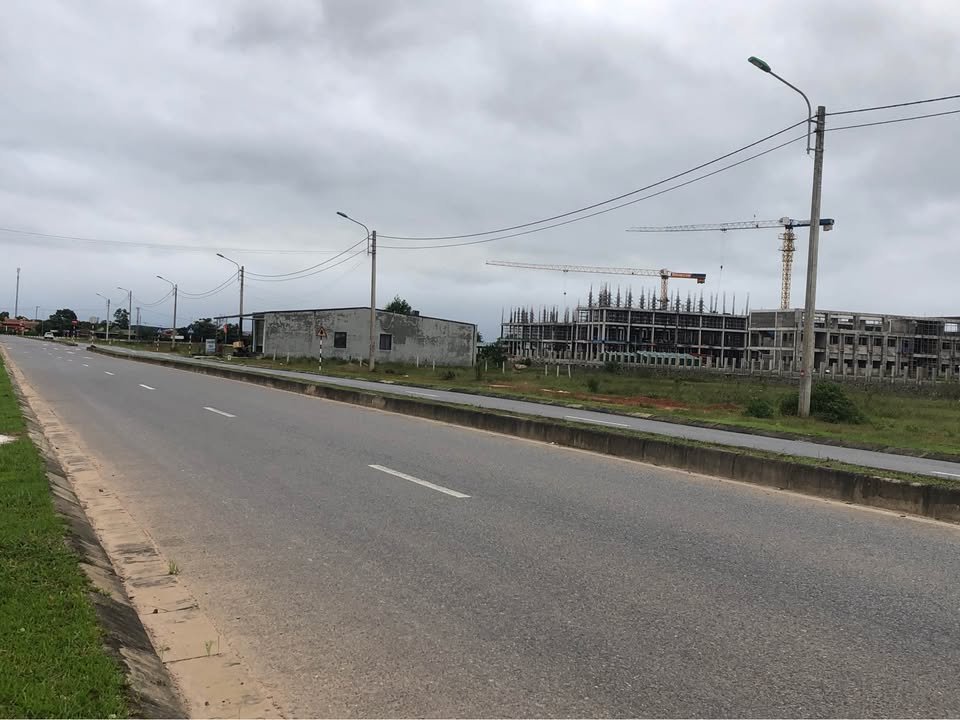 Đất nền Lê Thánh Tông, Đồng Hới, 175m² giá 700 triệu - Vị trí đắc địa gần bệnh viện!