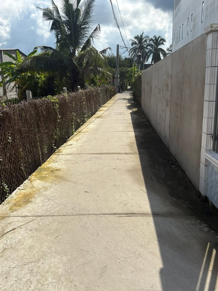 Nhà bán Ấp 4, xã Cái Bè 100m² giá 1.13 tỷ - Chính chủ, gần trường và chợ!