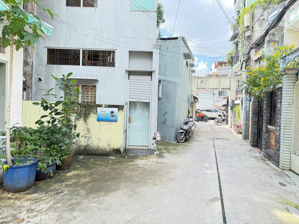 Nhà mặt tiền Lê Đại Hành, Q.11, 25.2m² giá 2 tỷ - Cơ hội đầu tư hấp dẫn!