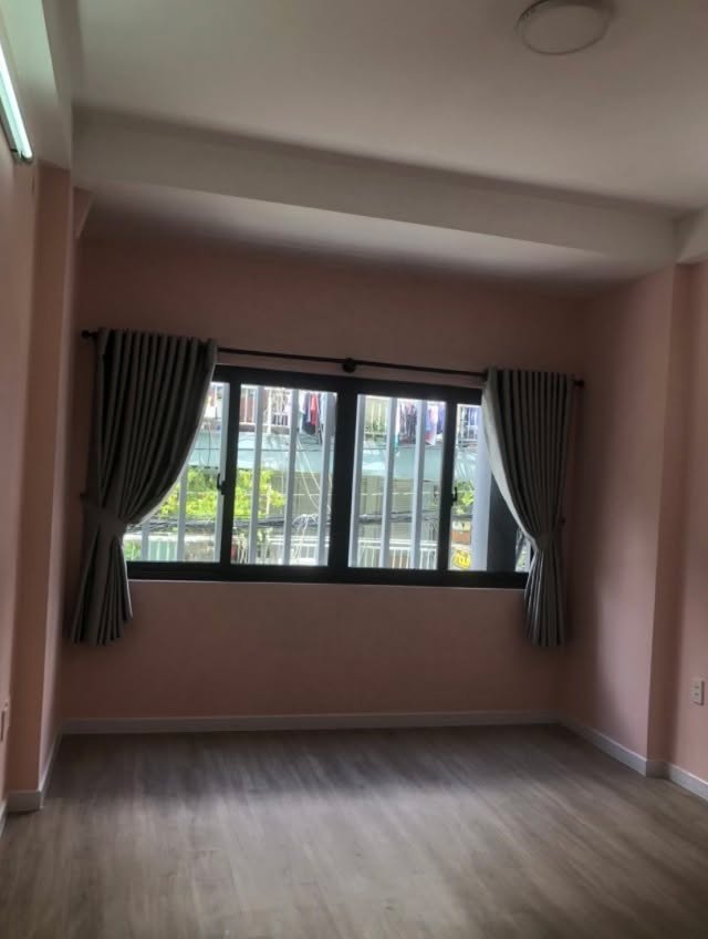 Nhà hẻm xe hơi Sư Vạn Hạnh, Q.10 - 30m² giá 6 tỷ - An ninh tuyệt đối!