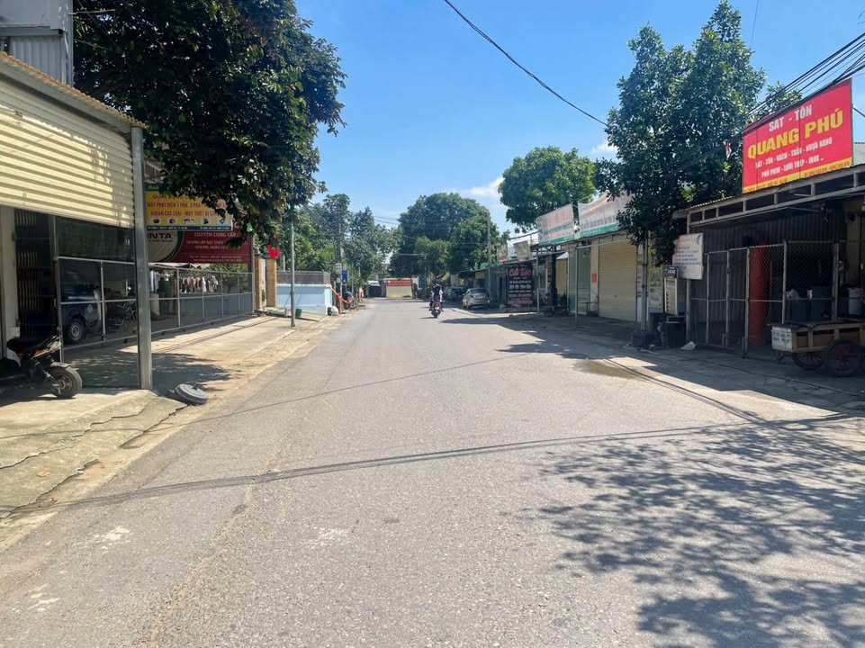 Đất nền 200m² tại thôn 6 Phú Cát, Quốc Oai - Giá tốt cho nhà đầu tư!