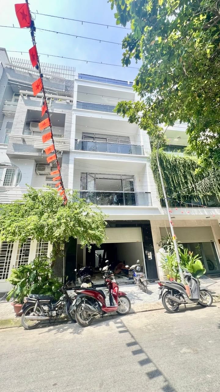 Nhà Phố Tân Mỹ Quận 7 80m² giá 19.7 tỷ - Kinh doanh tuyệt vời!