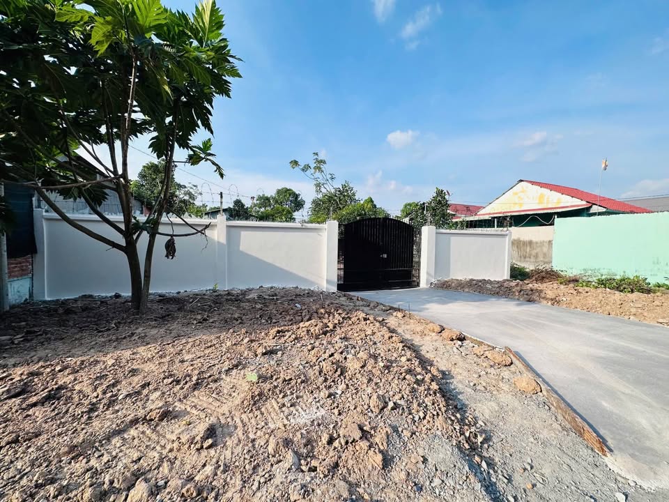 Đất thổ cư tại Nhuận Đức, Củ Chi 456m² chỉ 4 tỷ - Sổ hồng riêng, gần chợ!