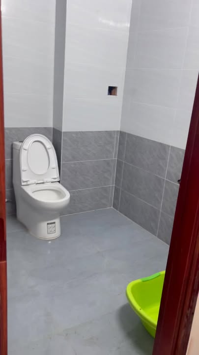 Nhà nguyên căn hẻm 75Y Y Moan Buôn Ma Thuột 100m² giá 5 triệu - Không gian sống thoải mái!