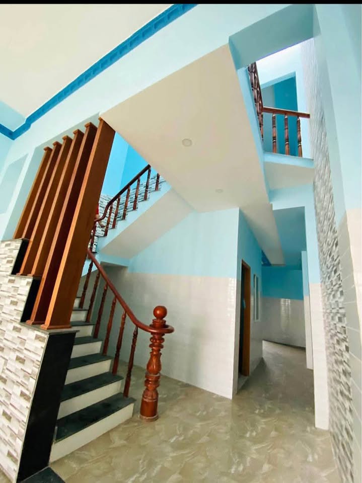 Nhà đẹp xã Long Định - Cần Đước 100m² giá 1.99 tỷ - Thương lượng với chính chủ!