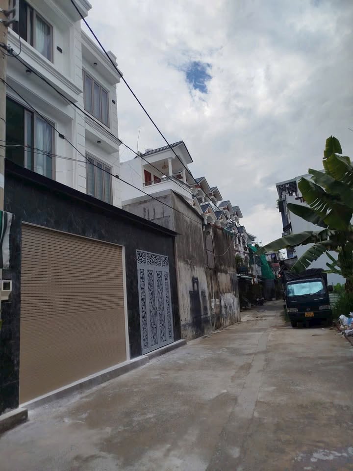 Nhà 4 Tầng Đường 48, P. Hiệp Bình Chánh, Thủ Đức 80m² - Giá 8.7 Tỷ Thương Lượng!