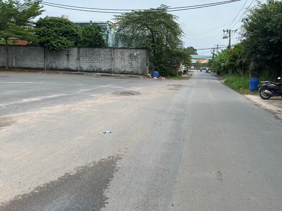 Đất nền lô góc Nguyễn Thị Lắng, Củ Chi 130m² giá chỉ 2.4 tỷ - Đầu tư sinh lời ngay!